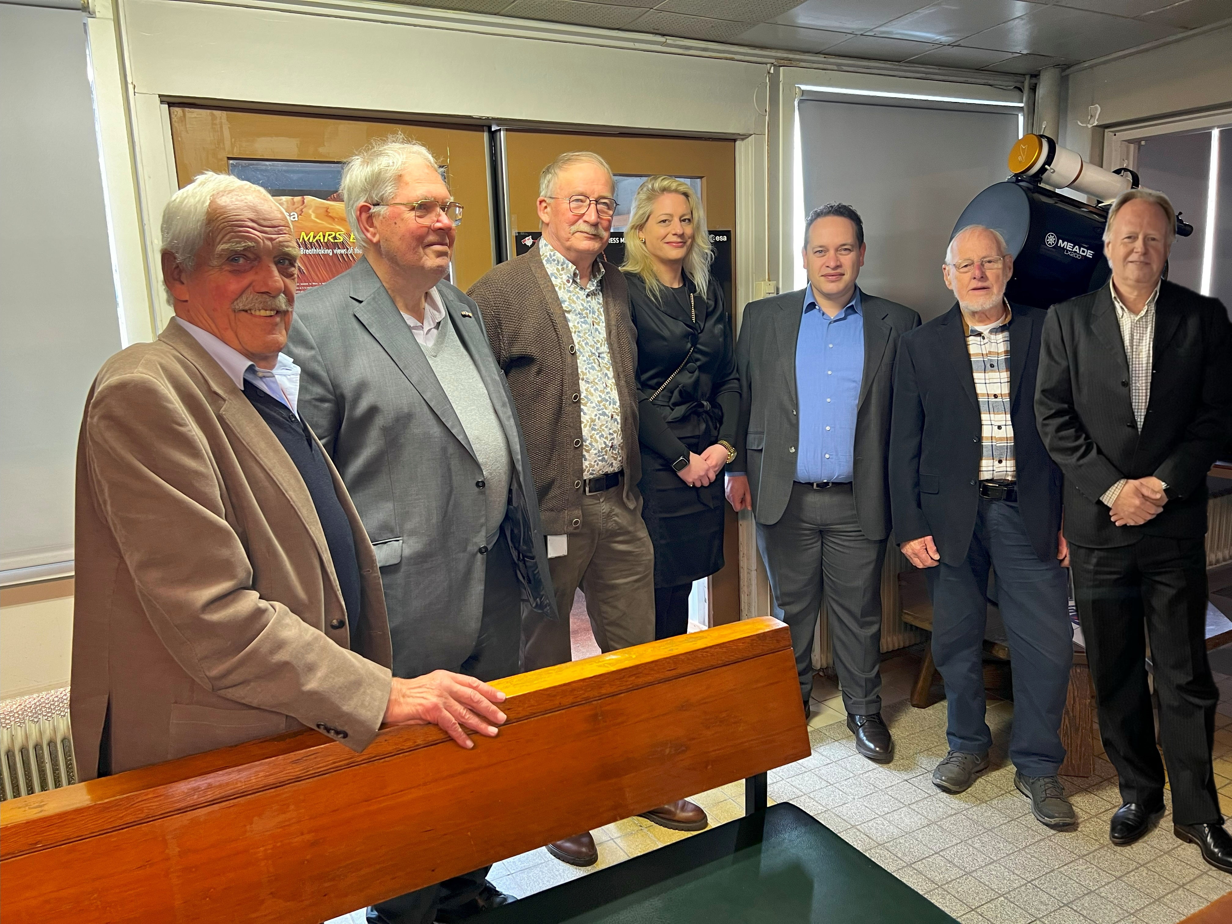 College Oostzaan met vrijwilligers Vesta