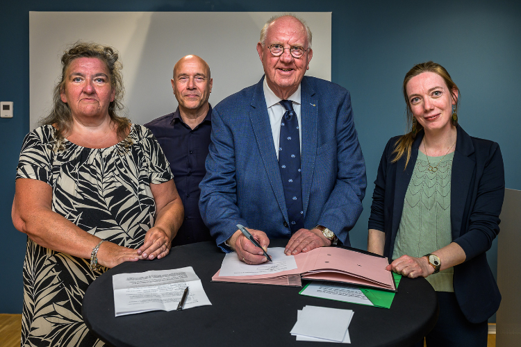 Vier partijen ondertekenen het Coalitieakkoord 2026-2030