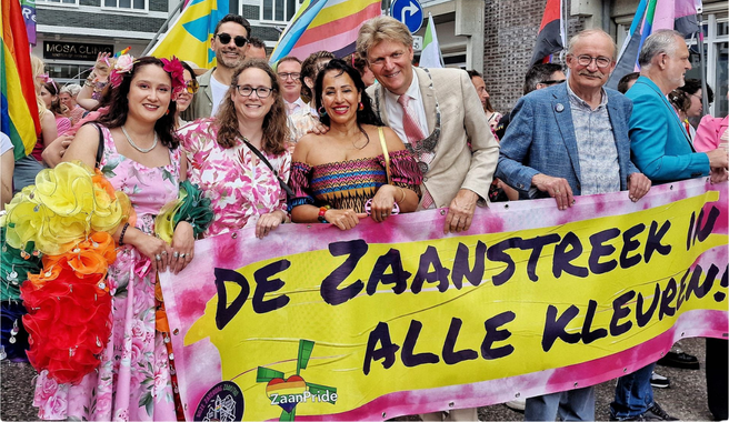Bestuurders op de foto tijdens ZaanPride
