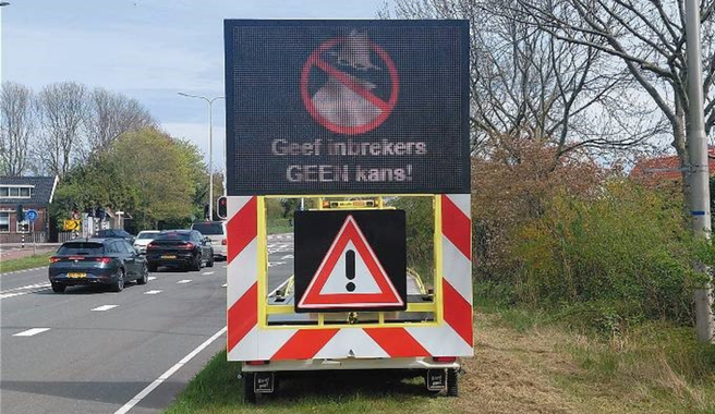 Tekstkar met de tekst Geef inbrekers geen kans